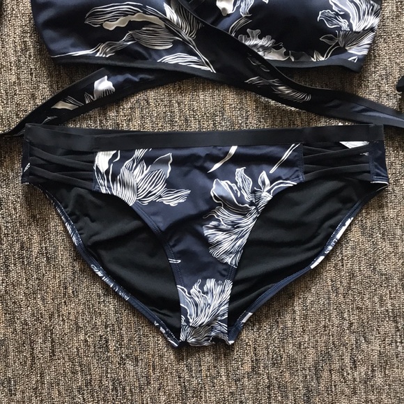 COPY - Athleta swimsuit - Picture 2 of 9